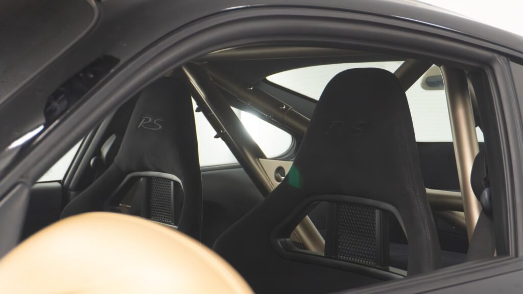 Instagram post from garaza_118. This post is in position 2.